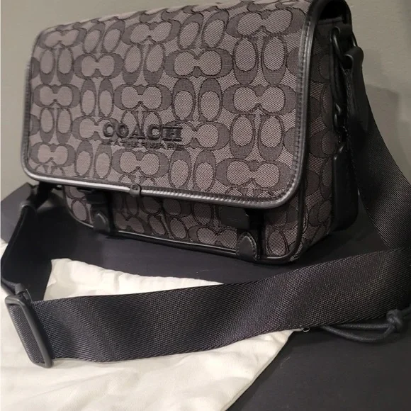 🖤👜 Coach Signature Messenger Bag – Large – Brand New 👜🖤 - Picture 5 of 12